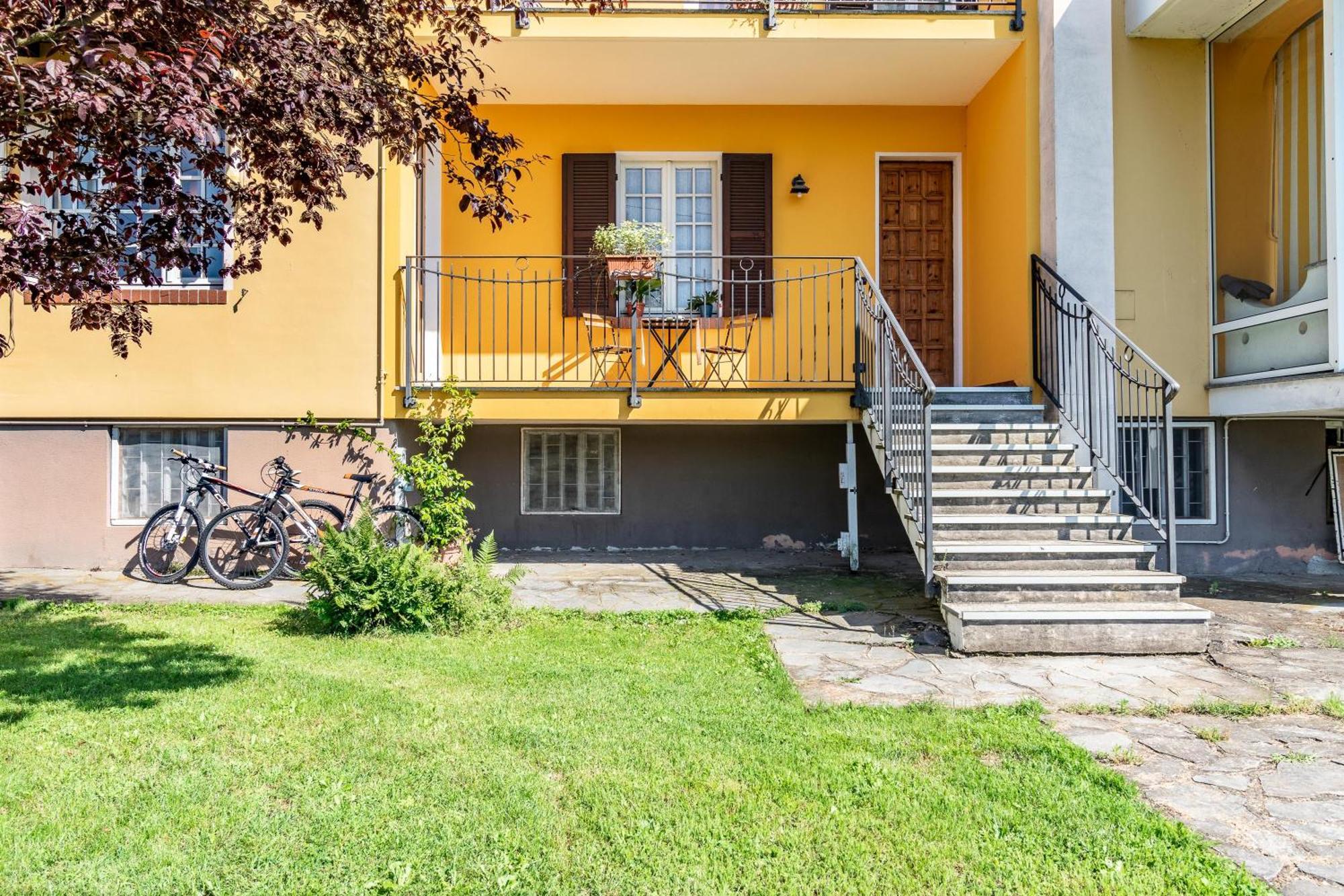Quick Home Garden Apt Alice Castello Exterior photo